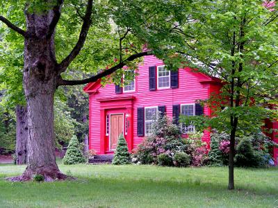 my favorite red house.jpg