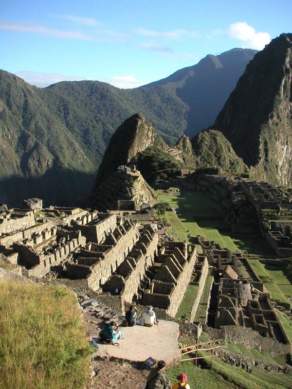 << Machu ...