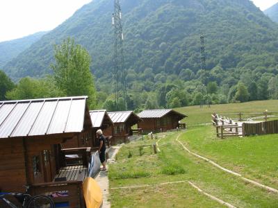 Chalet bordo piscina