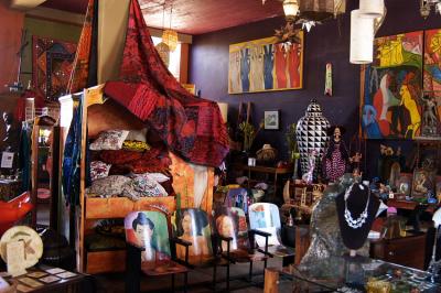 Cal. Hotel Gift shop
