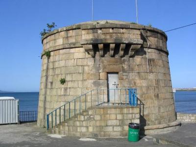 u29/pcronin/medium/17601688.MartelloTowerSandycove1.jpg