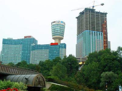 New Hotel Canada