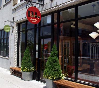 M Henry Bakery & Cafe