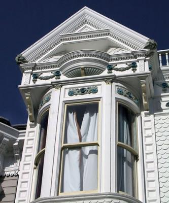 u29/sfvictorians/medium/17420278.BroderickbetSacramentoCaliforniawhite2QAwindow.jpg