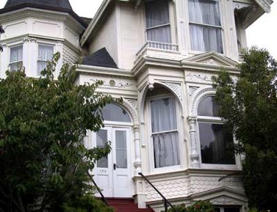 u29/sfvictorians/medium/17420786.DelmarbetFrederickPiedmontoffwhitewconicalQAbottom.jpg
