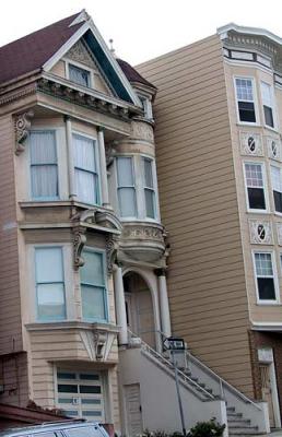 u29/sfvictorians/medium/17421415.GoldenGatebetDivisSeymourtanQAwscrolls.jpg