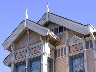 23rd-bet-Castro-Noe-yellow-grey-gables.jpg