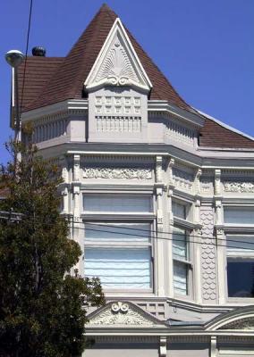 Divisadero-bet-Clay-Sacramento-grey-top.jpg