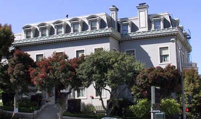 u29/sfvictorians/medium/17455319.AlamoFultonandSteinerhotelMansard.jpg