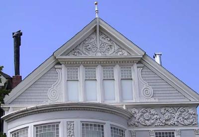 Pacific-bet-Pierce-Scott-white-top.jpg
