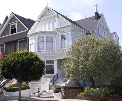 Pacific-bet-Pierce-Scott-white.jpg