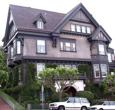 Vallejo-and-Pierce-dark-tudor.jpg