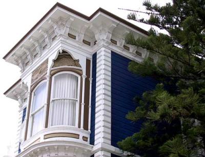 California-bet-Laguna-Octavia-cobalt-white-IT-window-det.jpg