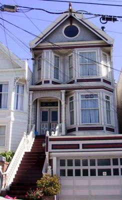 21st-bet-Noe-Castro-grey-red-blue-QA.jpg