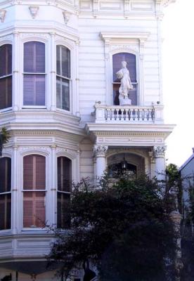 Gough-bet-Pine-California--white-IT-details.jpg