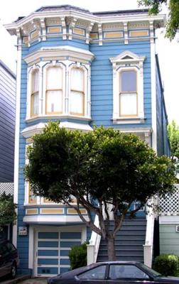 Pine-bet-Broderick-Baker-blue-white-IT.jpg