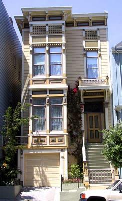 u29/sfvictorians/medium/17487109.FultonbetScottPierceyellowSE.jpg