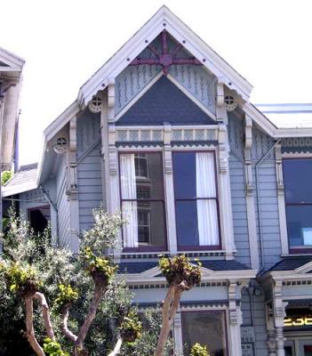 u29/sfvictorians/medium/17490351.CaliforniabetWebsterFillmoreunusualgable1.jpg
