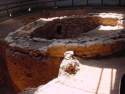 Mesa Verde Pueblo Ruins 01 (Small).JPG