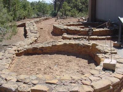 Mesa Verde Pueblo Ruins 07 (Small).JPG