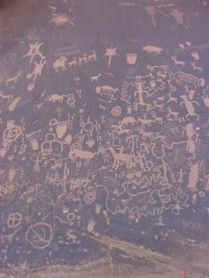 Newspaper Rock 04 (Small).JPG