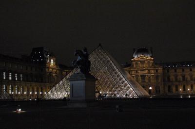 Louvre (2001)
