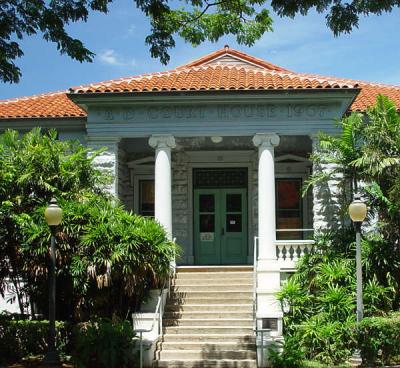 Old Wailuku Court House*by kudbegud