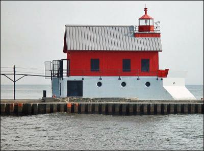 Lighthouseby Bev Brink