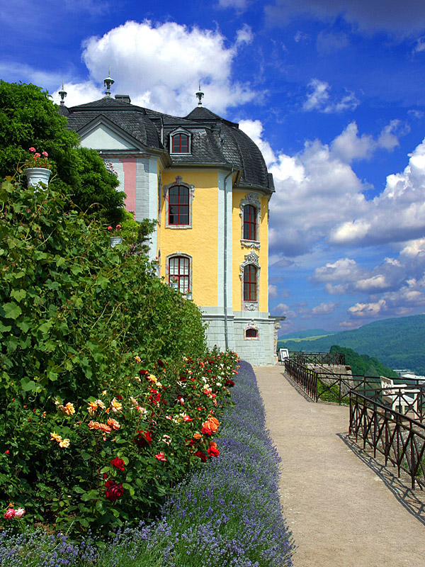 <B>Castle Dornburg</B><BR><FONT size=2>by Klaus Wiese</FONT>