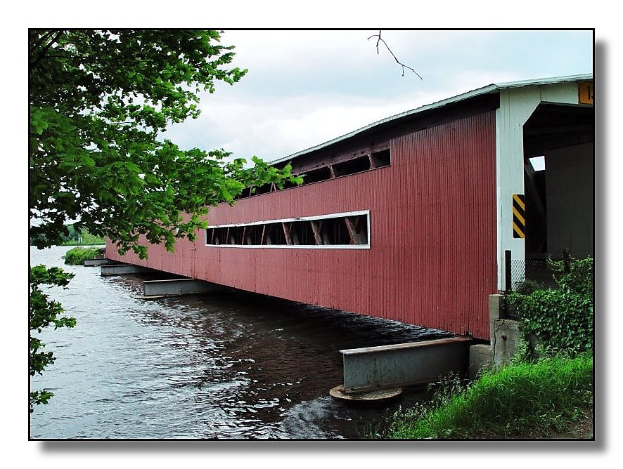 <b>Langley Bridge</b><br><font size=1>by Bev Brink</font>
