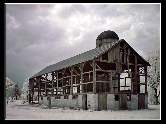 <b>IR Barn Skeleton</b><br><font size = 2>By Dwight1973