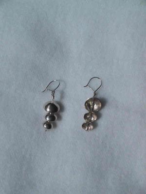 u29/suzbijoux/medium/17122779.lilyofthevalley.jpg