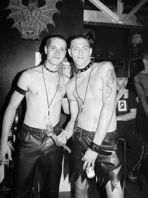Dsc08321.jpg Jon and Garland our Beefcake security