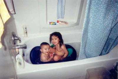 Sarah and Kyle in the tub