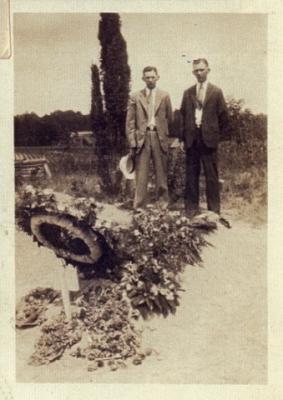RamseySid_Aug1932.JPG