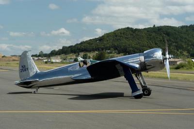 u29/wingspar/medium/17857736.hughs02.jpg