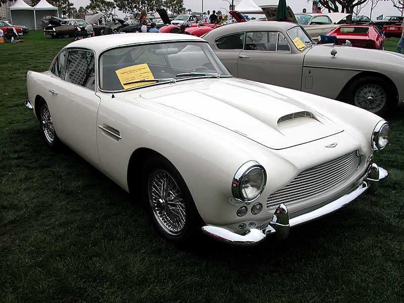 Aston-Martin - Concours dAutomobile, Long Beach Raibow Lagoon - June 1, 2003