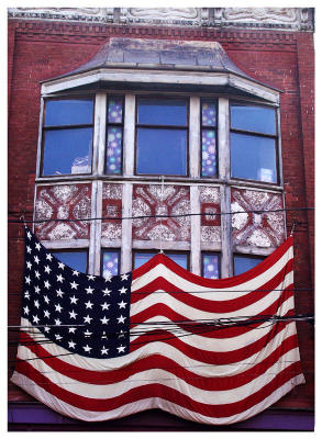 u3/cokids/medium/584287.8DrapeFlag.jpg