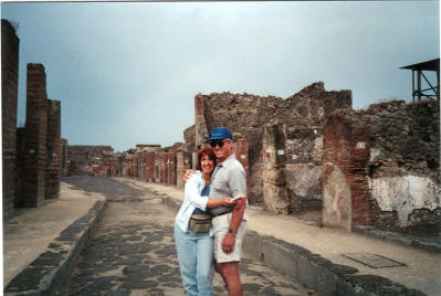 George and Valerie in Pompeii, Italy (2000