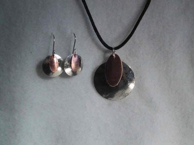 u3/suzbijoux/medium/13667014.coppersilverset.jpg