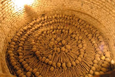 6924-lima convento san francisco catacombs2.jpg