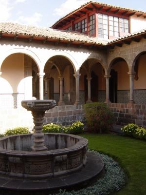 7277 A4802 cuzco museo de arte religioso.jpg
