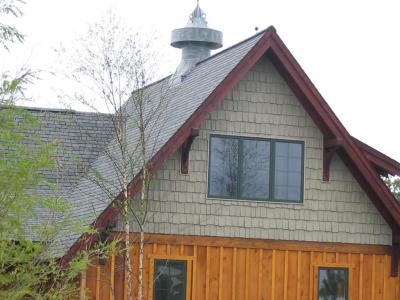 A closer shot of the gable.