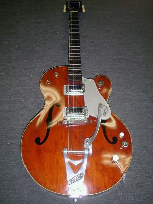 u30/esquire/medium/18921181.Gretsch_Tennessean_Front.jpg