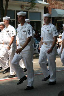 Parade4