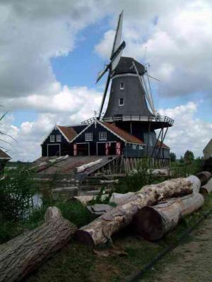 A day trip to scenic Friesland, via Afsluitdijk. part 1 : IJlst