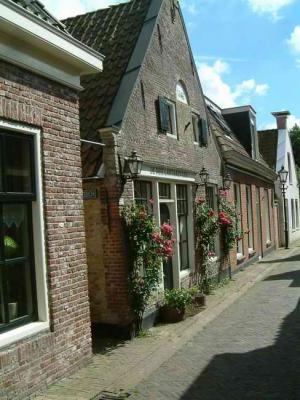 A main alley in Woudsend