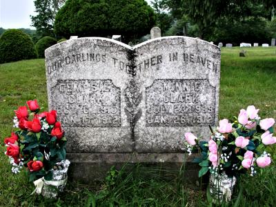 u30/kstuebin/medium/18450402.babiestombstone.jpg