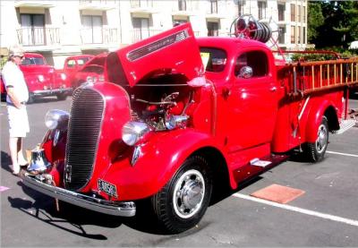 1940 fire engine, model K 10, owned by Gordon and Raymond Wheeler