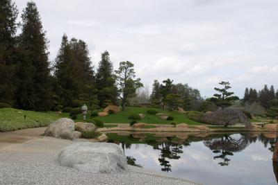 u30/rn65/medium/19060095.Japanesegarden3.jpg